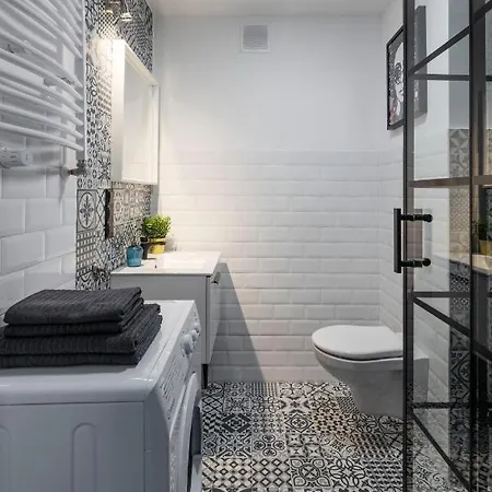 18 Manufaktura Centrum Miasta Legionow 18 Parking Na Terenie Lodz