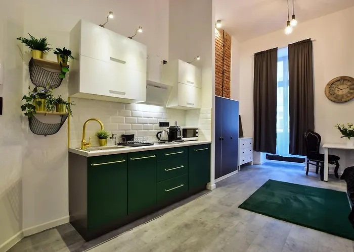 Bast 18 Manufaktura Centrum Miasta Legionow 18 Parking Na Terenie * Łódź