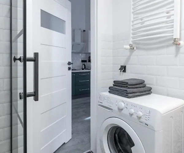 Apartment Bast 18 Manufaktura Centrum Miasta Legionow 18 Parking Na Terenie *