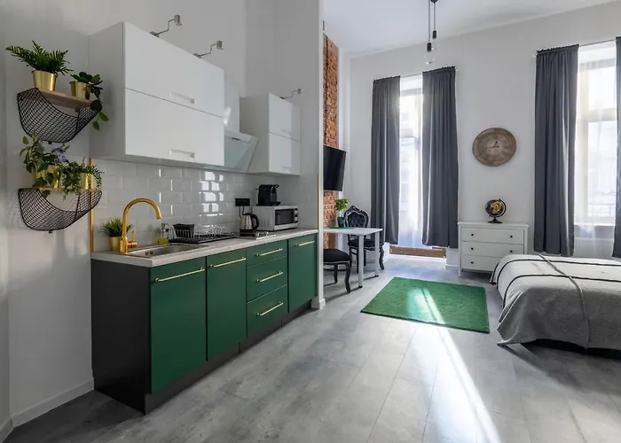 Bast 18 Manufaktura Centrum Miasta Legionow 18 Parking Na Terenie Apartment *