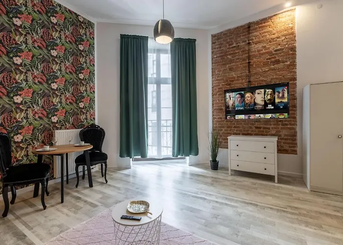 Bast 18 Manufaktura Centrum Miasta Legionow 18 Parking Na Terenie Apartment Łódź