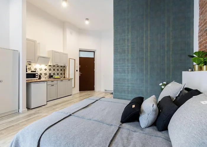 Apartment Bast 18 Manufaktura Centrum Miasta Legionow 18 Parking Na Terenie *