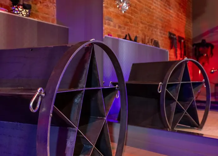 Lägenhet Bast 18 Manufaktura Centrum Miasta Legionow 18 Parking Na Terenie Łódź